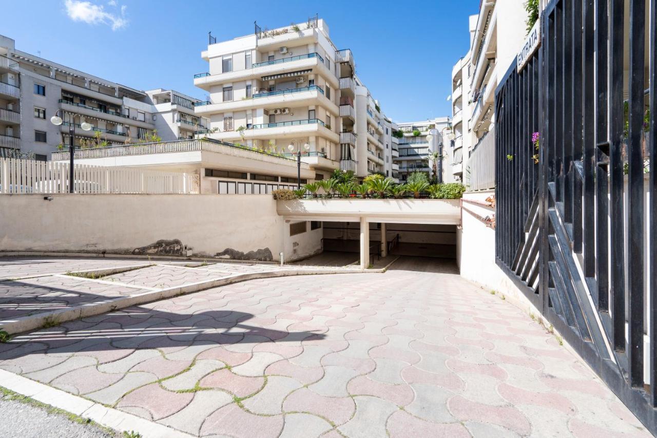 Grazia Attic Apartment With Terrace トラーニ エクステリア 写真
