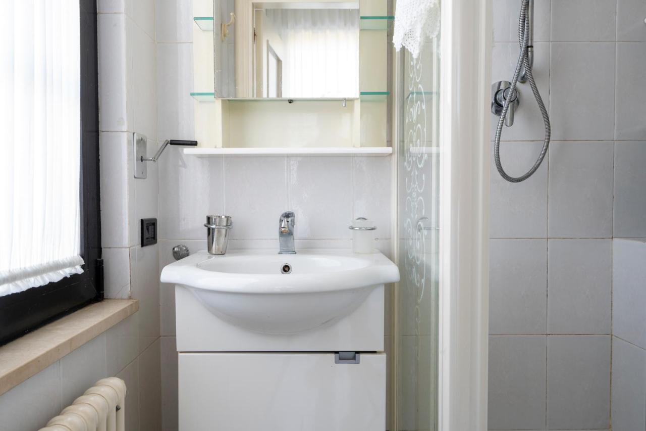 Grazia Attic Apartment With Terrace トラーニ エクステリア 写真