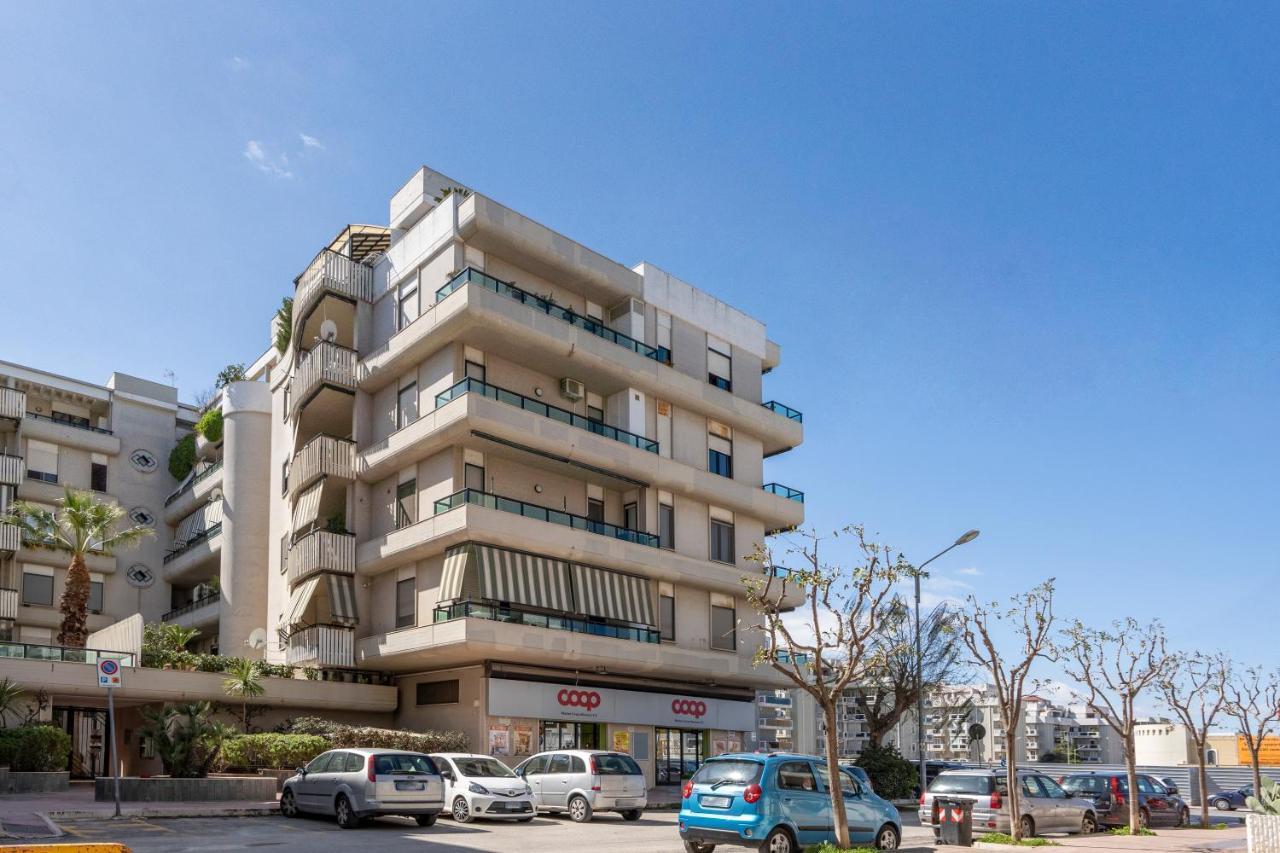 Grazia Attic Apartment With Terrace トラーニ エクステリア 写真